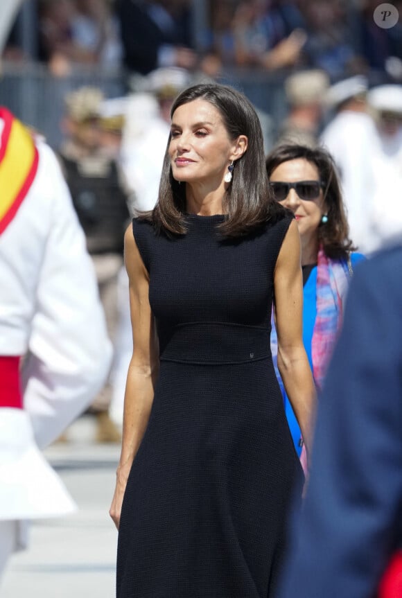 Le roi Felipe VI d'Espagne, la reine Letizia d'Espagne et la princesse héritière Leonor assistent à une cérémonie de nomination des nouveaux officiers de la marine, le 16 juillet 2024 à Marin, en Espagne. © Lalo Yasky/Bestimage