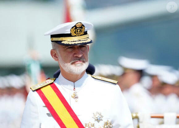 Le roi Felipe VI d'Espagne, la reine Letizia d'Espagne et la princesse héritière Leonor assistent à une cérémonie de nomination des nouveaux officiers de la marine, le 16 juillet 2024 à Marin, en Espagne. © Lalo Yasky/Bestimage