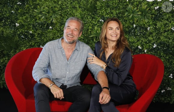 Fabrice Deville et Mélanie Maudran au photocall de la série "Un si grand soleil" lors du 62ème Festival de Télévision de Monte-Carlo, à Monaco, le 17 juin 2023. © Denis Guignebourg/BestImage