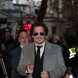 Johnny Depp vient de dévoiler une série de peintures qu'il a réalisées
Johnny Depp à Londres