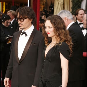 mais entre les deux stars, la relation reste sereine et poétique
Johnny Depp et Vanessa Paradis en 2008