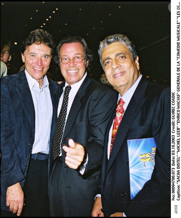 Sacha Distel, Michel Leeb, Enrico Macias - générale de la comédie musicale Les Demoiselles de Rochefort au Palais des Congrès à Paris, octobre 2003.