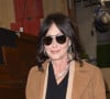 Suite à la disparition de la star du petit écran, ils ont été beaucoup à lui rendre hommage : ses anciens compagnons n'ont pas dérogé à la règle.
Shannen Doherty sort d'un plateau télé à New York