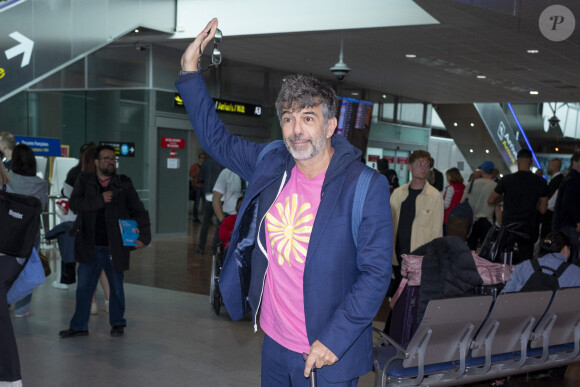 Stephane Plaza - Les célébrités arrivent à l'aéroport de Nice lors du 76ème Festival International du Film de Cannes, le 17 mai 2023. © Perusseau / Da Silva / Bestimage