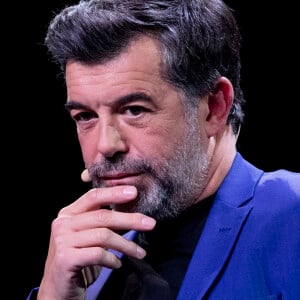 Il présente notamment plusieurs émissions consacrées à l'immobilier sur cette chaîne
Exclusif - Stéphane Plaza - Enregistrement de l'émission "La Chanson secrète 10" diffusée sur TF1 à 21h10 le 22 janvier 2022 © Jacovides- Moreau / Bestimage Après le succès des précédentes éditions, " La chanson secrète ", présentée par N.Aliagas et produite par DMLS TV, revient sur TF1. 8 artistes ne savent rien de ce qui va se passer pour eux ! Ils ont accepté de jouer le jeu, de se laisser totalement surprendre, émouvoir, parfois même déstabiliser car ils vont découvrir en même temps que les téléspectateurs une surprise : une chanson qui leur est chère revisitée et réinterprétée par un artiste. Des mises en scène spectaculaires au service de l'émotion... Et des émotions fortes pour l'artiste assis dans le fauteuil grâce à la venue sur le plateau de proches et d'invités inattendus. Les téléspectateurs seront aux premières loges pour vivre ces moments d'intimité musicale rare. 