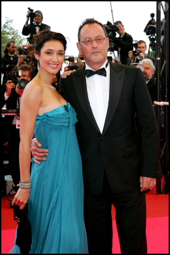 Jean Reno et Zofia Borucka - montée des marches film de clôture "What Just Happened" 61ème Festival de Cannes 2008