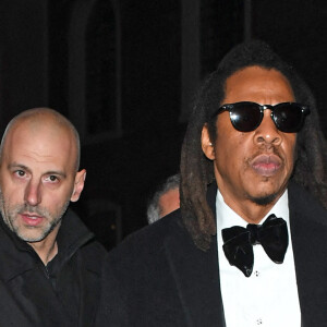 Beyonce et Jay Z quittent le Harry's Bar à Londres Mayfair après avoir dîné à la suite de sa première à Londres. Jay Z a opté pour un élégant smoking noir alors que le couple dînait dans la capitale après la première. Londres, Royaume-Uni, 30 novembre 2023. Photo par CH/Splash News/ABACAPRESS.COM