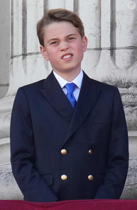 Le prince George - Les membres de la famille royale britannique au balcon du Palais de Buckingham lors de la parade militaire "Trooping the Colour" à Londres le 15 juin 2024 © Julien Burton / Bestimage 