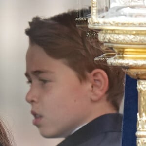Il a vu le jour à Londres le 22 juillet 2013
La princesse Charlotte, le prince George - Les membres de la famille royale britannique au balcon du Palais de Buckingham lors de la parade militaire "Trooping the Colour" à Londres le 15 juin 2024 © Julien Burton / Bestimage 