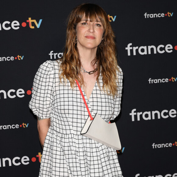 Daphné Bürki au photocall pour la conférence de presse de rentrée de France TV à la Grande Halle de la Villette à Paris, France, le 11 juillet 2023. © Coadic Guirec/Bestimage 