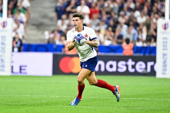 Matthieu Jalibert ( 10 - France ) - - Match d'ouverture de la coupe du monde de Rugby : La France l'emporte 27 à 13 face à la Nouvelle Zélande (All Blacks) au Stade de France à Saint-Denis le 8 septembre 2023. © Federico Pestellini / Panoramic / Bestimage