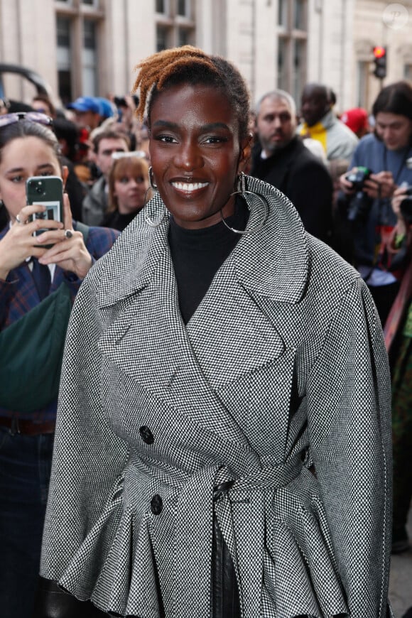 Rokhaya Diallo - Arrivées au défilé de mode Haute-Couture printemps-été 2024 "Jean Paul Gaultier" lors de la fashion week de Paris. Le 24 janvier 2024 © Christophe Clovis / Bestimage 