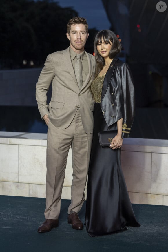 Shaun White, Nina Dobrev - Photocall du dîner "Prelude pour les JO" à la Fondation Vuitton à Paris, France, le 25 juillet 2024. © Olivier Borde/Bestimage 