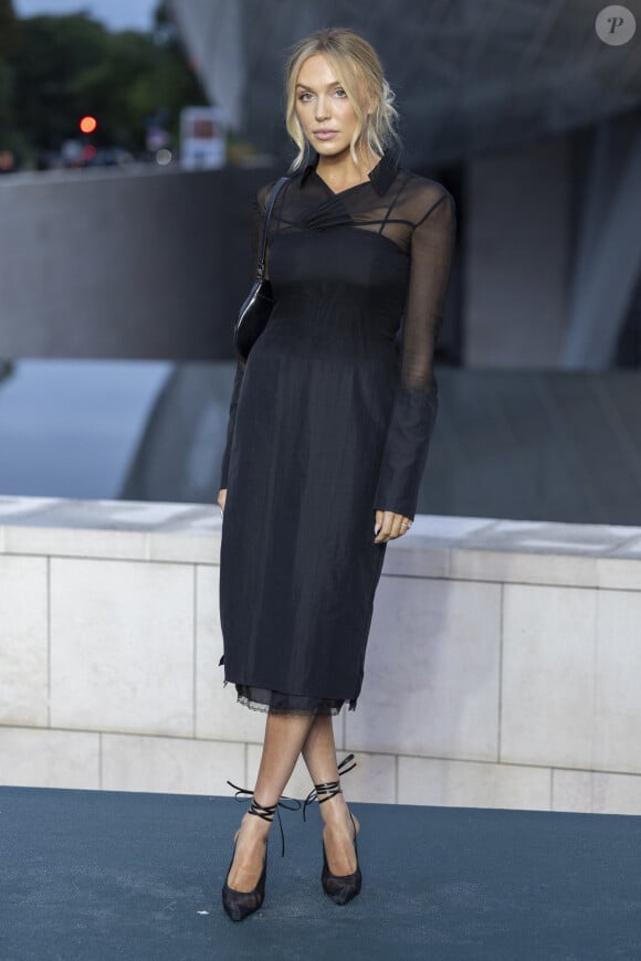 Alex Cooper - Photocall du dîner "Prelude pour les JO" à la Fondation Vuitton à Paris, France, le 25 juillet 2024. © Olivier Borde/Bestimage 