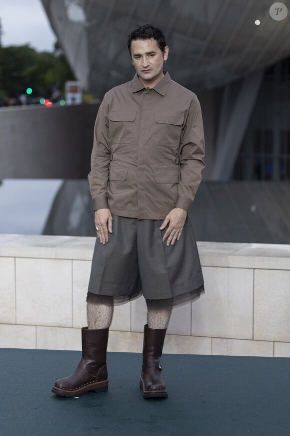 Nicolas Maury - Photocall du dîner "Prelude pour les JO" à la Fondation Vuitton à Paris, France, le 25 juillet 2024. © Olivier Borde/Bestimage 