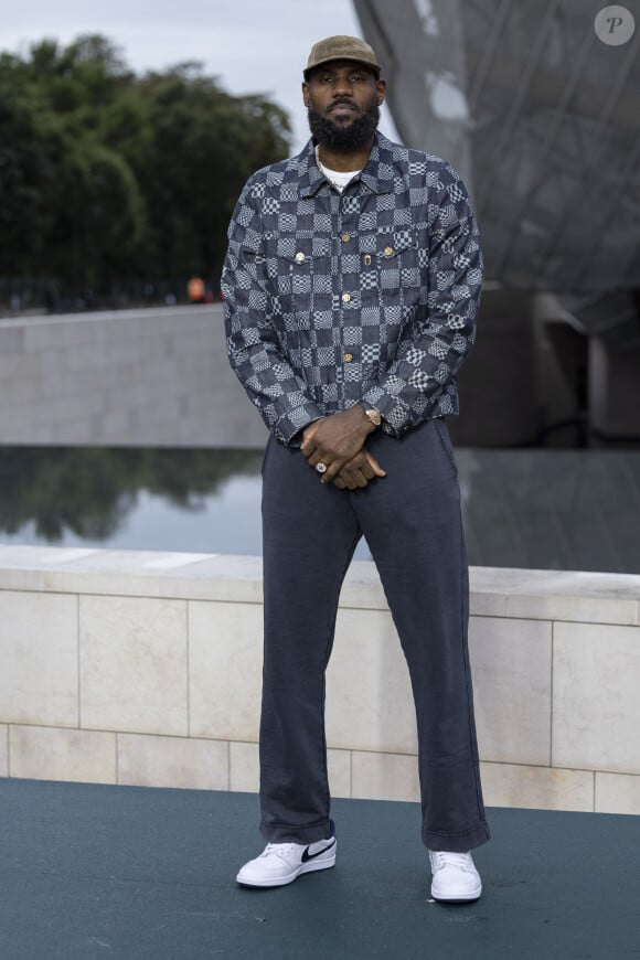 LeBron James - Photocall du dîner "Prelude pour les JO" à la Fondation Vuitton à Paris, France, le 25 juillet 2024. © Olivier Borde/Bestimage 