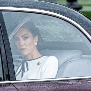 Catherine (Kate) Middleton, princesse de Galles arrive au palais de Buckingham pour Trooping the Color à Londres, Royaume Uni, le 15 juin 2024. 