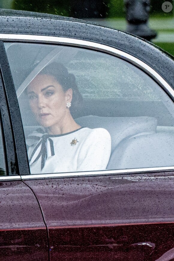 Catherine (Kate) Middleton, princesse de Galles arrive au palais de Buckingham pour Trooping the Color à Londres, Royaume Uni, le 15 juin 2024. 