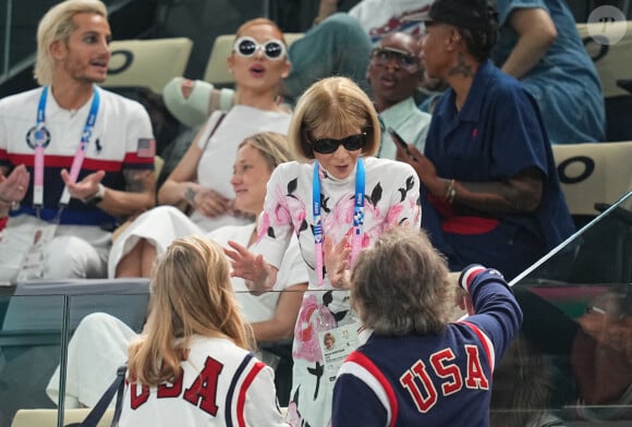 Anna Wintour est elle aussi venue soutenir les États-Unis à Bercy

Anna Wintour soutient l'équipe USA pour les qualifications en gymnastique artistique lors des Jeux Olympiques de Paris 2024 (JO) au Palais omnisports Bercy Arena à Paris, France, le 28 juillet 2024. © Ulrik Pedersen/CSM via ZUMA Press/Bestimage