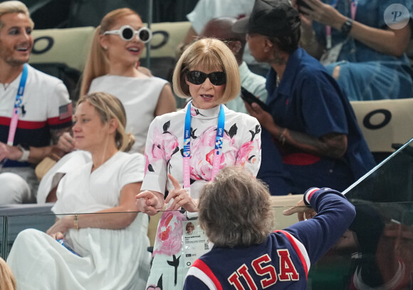 
Anna Wintour soutient l'équipe USA pour les qualifications en gymnastique artistique lors des Jeux Olympiques de Paris 2024 (JO) au Palais omnisports Bercy Arena à Paris, France. © Ulrik Pedersen/CSM via ZUMA Press/Bestimage