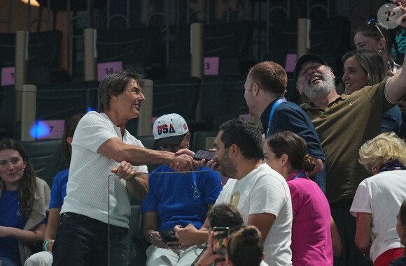 Tom Cruise soutient l'équipe USA pour les qualifications en gymnastique artistique lors des Jeux Olympiques de Paris 2024 (JO) au Palais omnisports Bercy Arena à Paris, France, le 28 juillet 2024. © Ulrik Pedersen/CSM via ZUMA Press/Bestimage