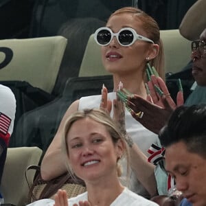 Ariana Grande soutient l'équipe USA pour les qualifications en gymnastique artistique lors des Jeux Olympiques de Paris 2024 (JO) au Palais omnisports Bercy Arena à Paris, France, le 28 juillet 2024. © Ulrik Pedersen/CSM via ZUMA Press/Bestimage