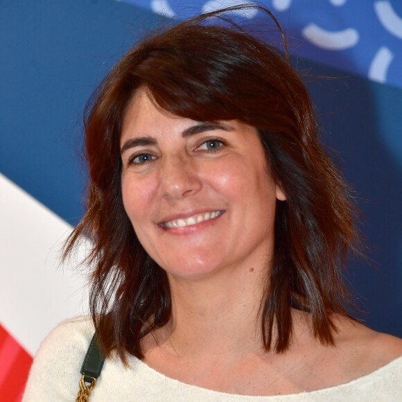 L'animatrice et la fille qu'elle a eue avec Raymond Domenech sont allés voir la finale du nageur français

Estelle Denis lors de l'inauguration d'un magasin Intersport Paris République à Paris le 5 juin 2024. © Veeren / Bestimage