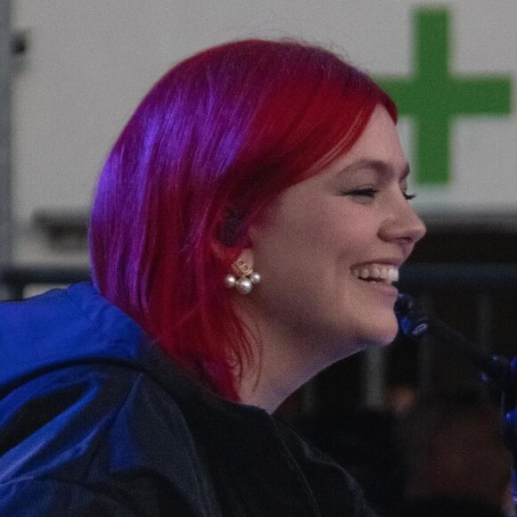Qu'elle a récemment dévoilé sur scène à ses fans
Louane, Instagram.