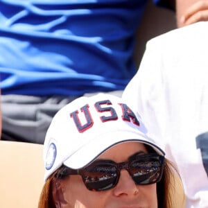 Bill Gates et sa compagne Paula Hurd en tribunes de l'épreuve de tennis opposant Novak Djokovic à Rafael Nadal lors des Jeux Olympiques de Paris 2024 (JO) à Roland Garros, à Paris, France, le 29 juillet 2024. © Jacovides-Perusseau/Bestimage