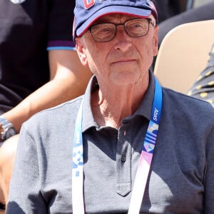 Bill Gates en tribunes de l'épreuve de tennis opposant Novak Djokovic à Rafael Nadal lors des Jeux Olympiques de Paris 2024 (JO) à Roland Garros, à Paris, France, le 29 juillet 2024. © Jacovides-Perusseau/Bestimage