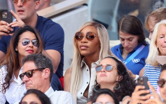 D'autres people étaient présents en tribunes comme Serena Williams
Serena Williams en tribunes de l'épreuve de tennis opposant Novak Djokovic à Rafael Nadal lors des Jeux Olympiques de Paris 2024 (JO) à Roland Garros, à Paris, France, le 29 juillet 2024. © Jacovides-Perusseau/Bestimage