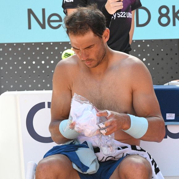 Carlos Alcaraz bat Rafael Nadal (6-2, 1-6, 6-3) lors du tournoi Masters 1000 de Madrid le 6 mai 2022