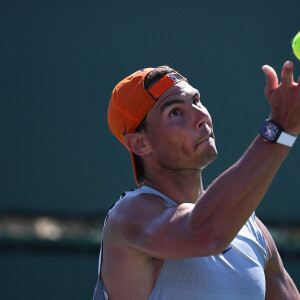 La légende espagnol a vécu un tendre moment de complicité avec son jeune fils avant son match du mardi 30 juillet 2024
Rafael Nadal face à Carlos Alcaraz lors du tournoi "BNP Paribas Open 2022" à Indian Wells, le 9 mars 2022.