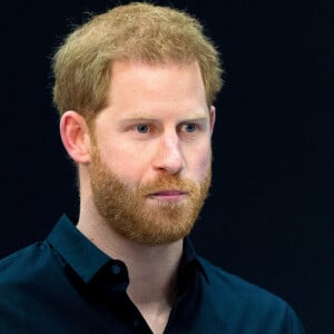 Le prince Harry se déplace à La Haye quelques jours après la naissance de son premier enfant Archie pour une conférence pour la prochaine compétition Invictus Games qui se déroulera aux Pays-Bas. Il a été reçu par la princesse Margriet des Pays-Bas. Invictus Games est une compétition multisports pour les soldats et vétérans de guerre blessés et handicapés, s'inspirant des jeux paralympiques, ils tirent leur nom du poème Invictus de William Ernest Henley ; le slogan, I AM, renvoie d'ailleurs aux deux derniers vers du poème. La Haye, le 9 mai 2019.  New dad Prince Harry tore himself away from his newborn baby boy Archie and wife Meghan Markle to spend a day promoting his favorite cause - the welfare of veterans. The prince, who debuted his new son alongside Meghan at Windsor Castle on Wednesday, arrived in the Netherlands early Thursday to herald the next round of his Invictus Games, a Paralympic-style event for veterans and serving armed forces members who have been injured or wounded. The next Invictus Games will be held in the Netherlands a year from now – following on from successful games in Sydney, Toronto, Orlando and London. The Hague, May 9th 2019.