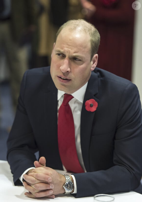 Le prince Wiliam, duc de Cambridge, patron de la Fédération de rugby galloise (WRU), arrive au match de rugby Pays de Galles contre l'Australie, au stade Principality de Cardiff le 11 novembre 2017. 