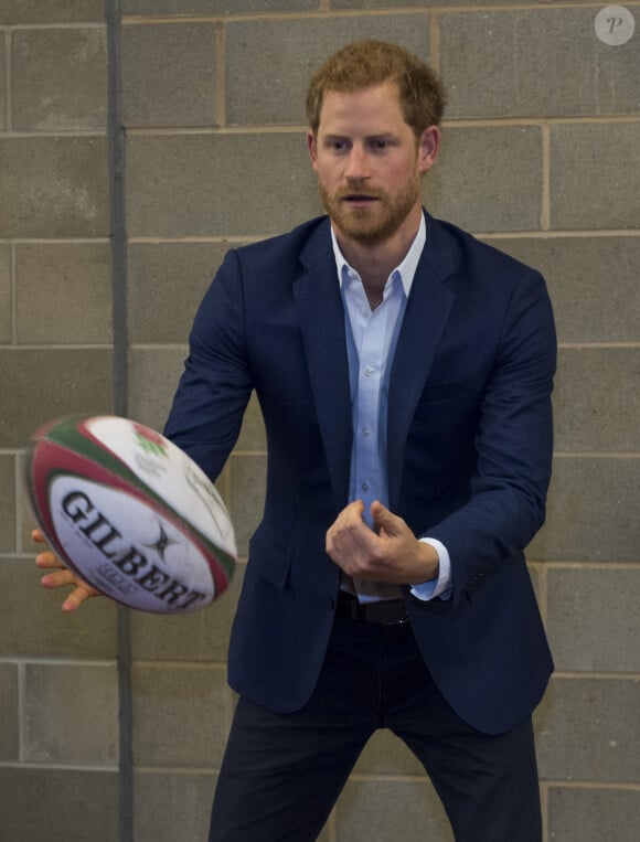 Le prince Harry lors de la remise de diplômes des coach du London Stadium le 18 octobre 2017. 