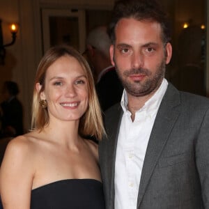 Ana Girardot s'est mariée à dix-neuf ans avec Oscar Louveau
Ana Girardot (Présidente de la soirée) et son mari Oscar Louveau - Soirée de Gala "Enfance Majuscule" au profit de l'enfance maltraitée à la Salle Gaveau à Paris. © Bertrand Rindoff / Bestimage