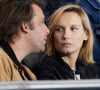 Quelques années plus tard
Ana Girardot et son mari Oscar Louveau - Célébrités dans les tribunes lors du quart de finale aller de Ligue des champions: Le PSG s'est incliné à domicile face au FC Barcelone (2-3) au Parc des Princes à Paris le 10 avril 2024. © Cyril Moreau/Bestimage 