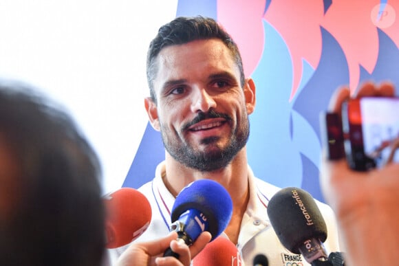 Florent Manaudou en conférence de presse de l'équipe de France de Natation au Club France porte de la Villette pour les Jeux Olympiques (JO) de Paris 2024, à Paris, France, le 25 juillet 2024. © Alexandre Fay/PixPlanete/Bestimage