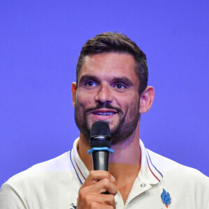 Le nageur a toutes ses chances mais sait qu'un détail peut tout faire basculer
Florent Manaudou en conférence de presse de l'équipe de France de Natation au Club France porte de la Villette pour les Jeux Olympiques (JO) de Paris 2024, à Paris, France, le 25 juillet 2024. © Alexandre Fay/PixPlanete/Bestimage