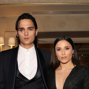 Alain-Fabien Delon et sa compagne Capucine Anav (habillée par Stevens Ishay Couture) aux arrivées de la 10ème édition du "Global Gift Gala" à l'hôtel Four Seasons George V à Paris, le 3 juin 2019. © Denis Guignebourg/Bestimage 