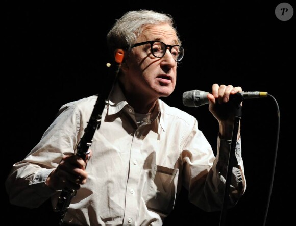 Woody Allen et le New Orleans Jazz Band, lors d'un concert donné au Tempodrom de Berlin, le 22 mars 2010.
