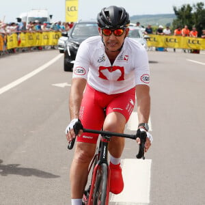 Lest réactions des fans sont quant à elle mitigées. Si certains valident, d'autres restent sceptiques
Exclusif - Paul Belmondo - Etape du coeur de l'association Mécénat Chirurgie Cardiaque "MCC" lors du Tour de France 2024 entre Nuits-Saint-Georges et Gevrey-Chambertin, France, le 5 juillet 2024 © Christophe Clovis/Bestimage 