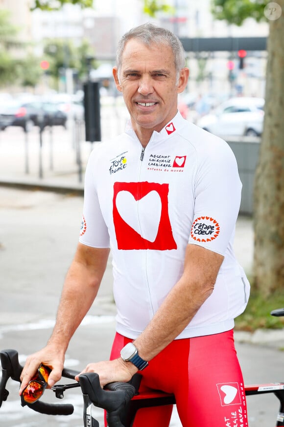 Exclusif - Paul Belmondo - Portraits des personnalités à la veille de l'étape du coeur de l'association Mécénat Chirurgie Cardiaque (MCC) lors du Tour de France 2024 à Dijon, France, le 4 juillet 2024. © Christophe Clovis/Bestimage 