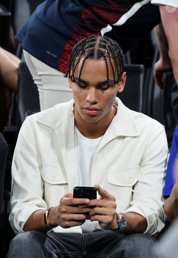 Alexandre Coste (fils du prince A. II de Monaco) - Les célébrités assistent à la victoire de l'équipe des USA de basket face au Brésil (122-87) lors des Jeux Olympiques de Paris2024, le 6 août 2024. © Jacovides-Perusseau / Bestimage 