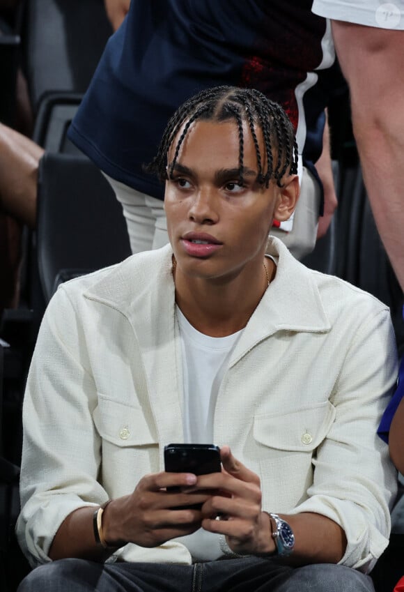 Alexandre Coste (fils du prince A. II de Monaco) - Les célébrités assistent à la victoire de l'équipe des USA de basket face au Brésil (122-87) lors des Jeux Olympiques de Paris2024, le 6 août 2024. © Jacovides-Perusseau / Bestimage 