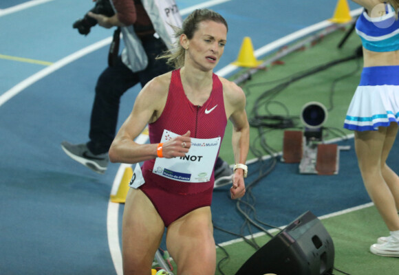 "Il ne l'a pas encore fait, je me suis dit que c'était peut-être à moi de le faire", ajoute Alice Finot
 
Alice Finot France - Les champions internationaux d'athlétisme participent au "Meeting Hauts-de-France Pas-de-Calais" à Liévin, le 15 février 2023. © Laurent Lairys / Panoramic / Bestimage