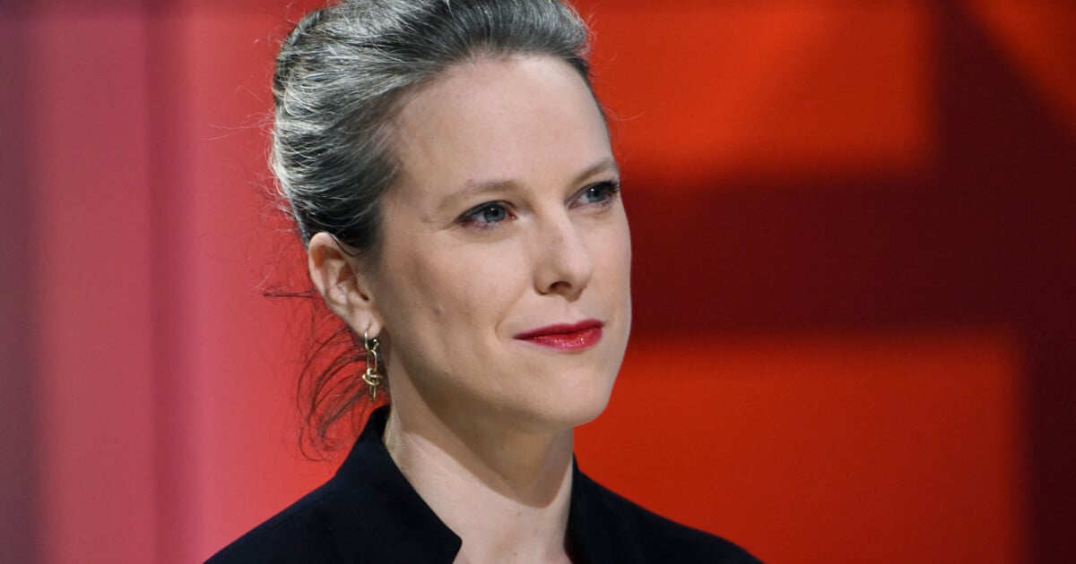 Candidate pour Matignon, Lucie Castets lève le mystère sur sa vie privée mariée à une femme