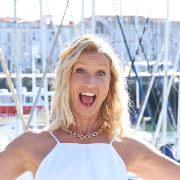 Alexandra Lamy lors du photocall de la série "Killer Coaster" lors de la 25ème édition du Festival de la fiction de la Rochelle, France, le 13 septembre 2023. © Denis Guignebourg/BestImage