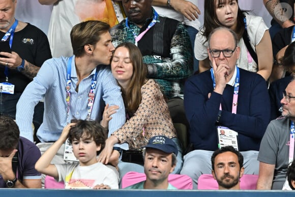 Ben-Sylvester Strautmann, Alexandra de Hanovre et le prince Albert de Monaco lors d'une épreuve des Jeux Olympiques de Paris le 9 août 2024.